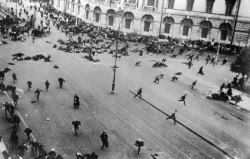 Семь новых табличек появятся в Москве и Санкт-Петербурге