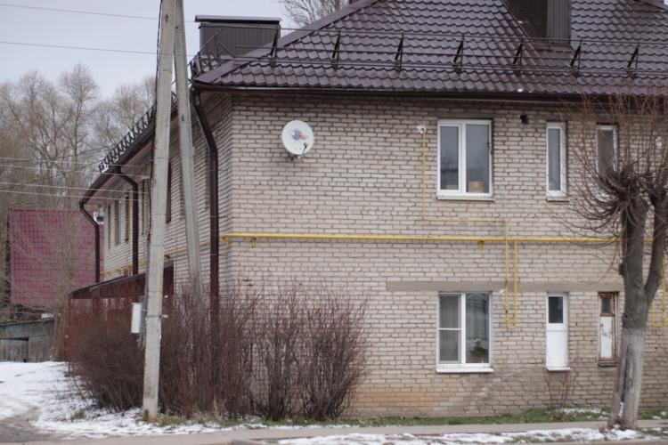 Псковская область, город Дно, улица Урицкого, 10