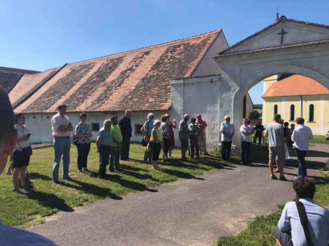 Чехия, Бабице, Римско-католическая приходская церковь