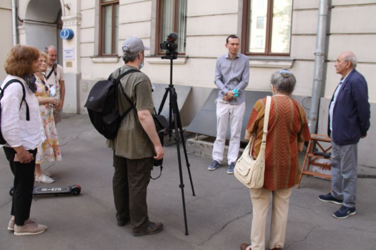 Москва, Денежный пер., 7, стр. 2 (бывшая ул. Веснина) 