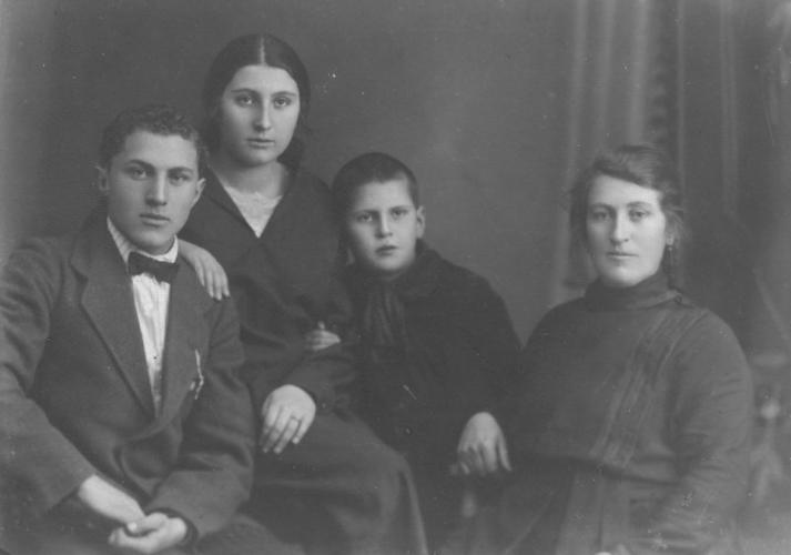pinsky_semia.jpg